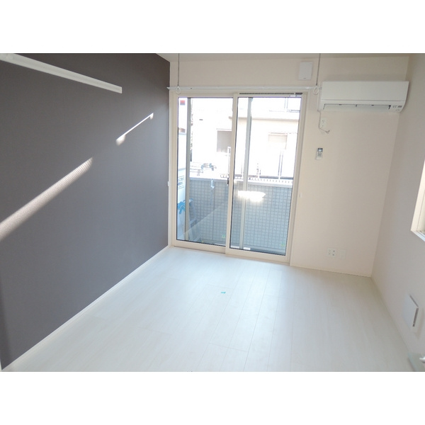 ルーブルの居間・リビング