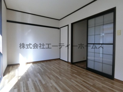 【洋室】 | リバーサイドタウンB | コンパクトで使いやすい洋室です