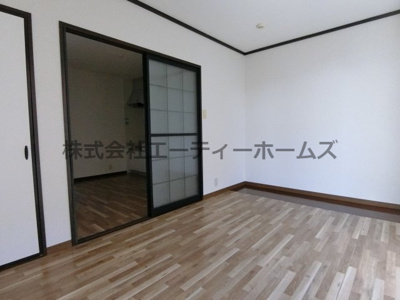 【洋室】 | リバーサイドタウンB | きれいな洋室です
