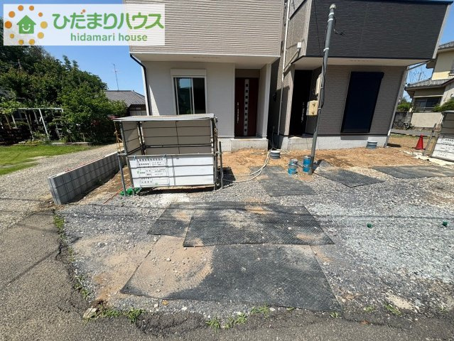 蓮田市御前橋　23-1期　新築一戸建て　リナージュ　01の駐車場|カースペース並列2台駐車可能