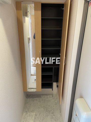 アジーロコートの玄関