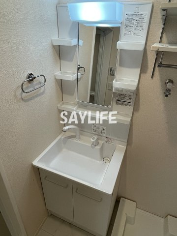 アジーロコートの洗面所