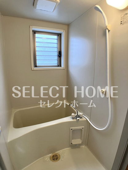 【浴室】 | 第4カネイ本町ビル | お風呂です
同型タイプ