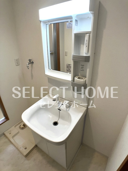 【独立洗面台】 | 第4カネイ本町ビル | 独立洗面台、小物を置くことができて便利です
同型タイプ