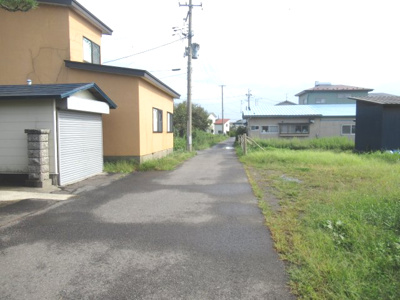 【前面道路含む現地写真】 | 能代市能代町字中川原・売地