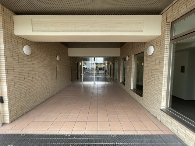 【エントランス】