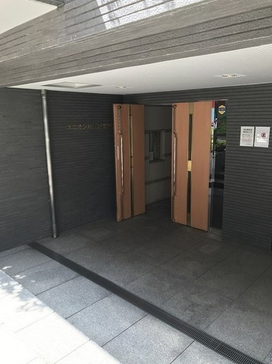 【エントランス】