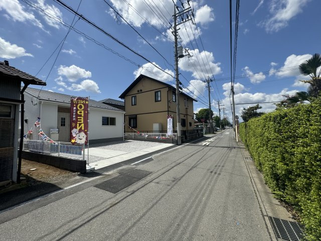 新築　前橋市西片貝町　Livele Garden.S　1号棟の前面道路含む現地写真|現地写真　北側接道幅員約5.5ｍ