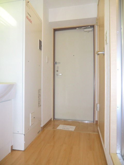 グランパシフィック十三の玄関