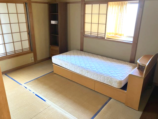 加広町　中古戸建　8DKの和室