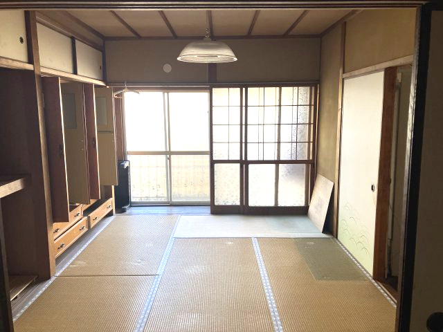 加広町　中古戸建　8DKの和室