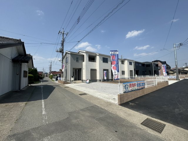 新築　高崎市倉賀野町第14　Livele Garden.S　7号棟の前面道路含む現地写真|現地写真　西側接道幅員約4ｍ　