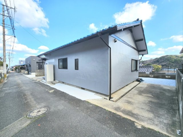 RESET HOUSE－リセットハウス－八幡西区別当町　【八幡西区　中古戸建】の駐車場|駐車スペースは3台可能♪【八幡西区　中古戸建　リノベーション】