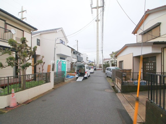 【前面道路含む現地写真】