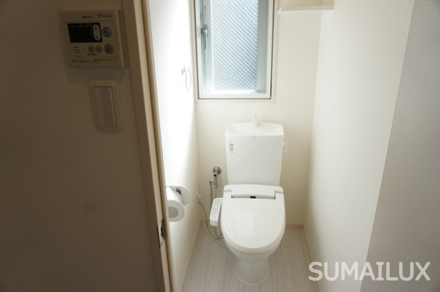 熊本市中央区船場町３丁目の賃貸マンションのトイレ