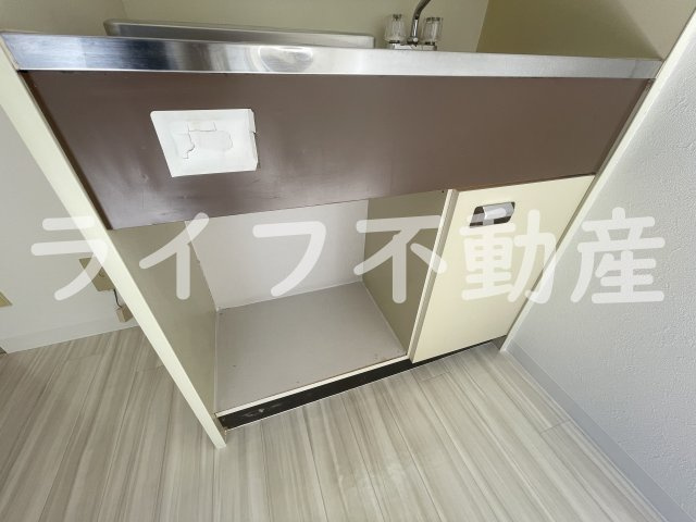 アリーヴェデルチ小阪の収納|便利な収納スペースです