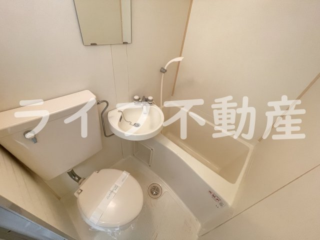 アリーヴェデルチ小阪の浴室|お風呂です