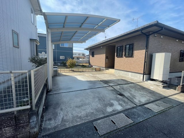 氷川町宮原　中古の駐車場