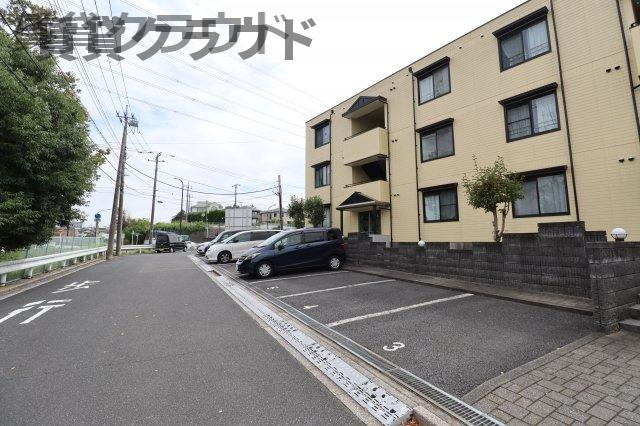 アネシスの駐車場|駐車場があります
