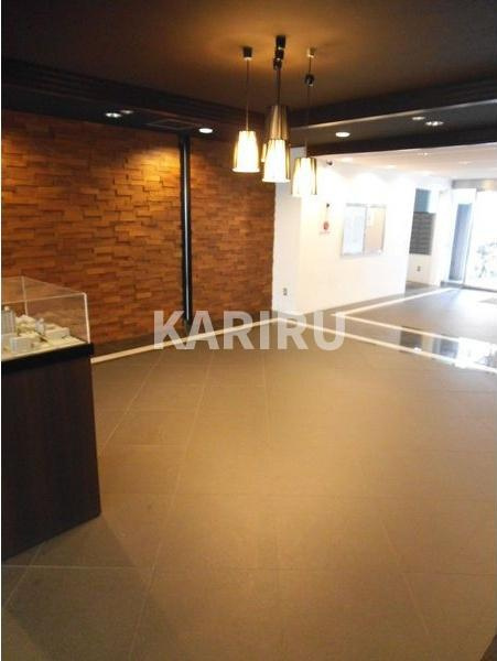 パードレ関目のエントランス