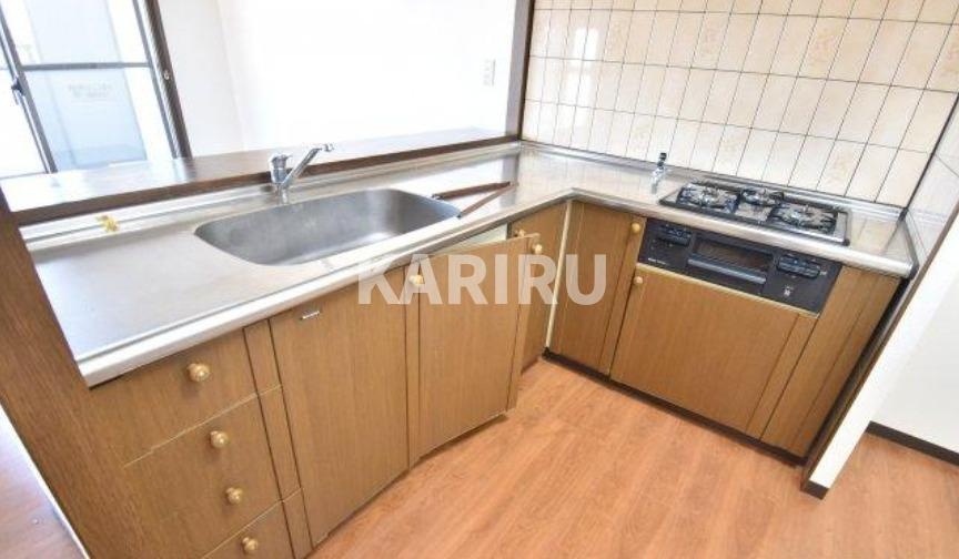 パードレ関目のキッチン