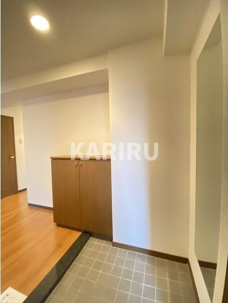 パードレ関目の玄関