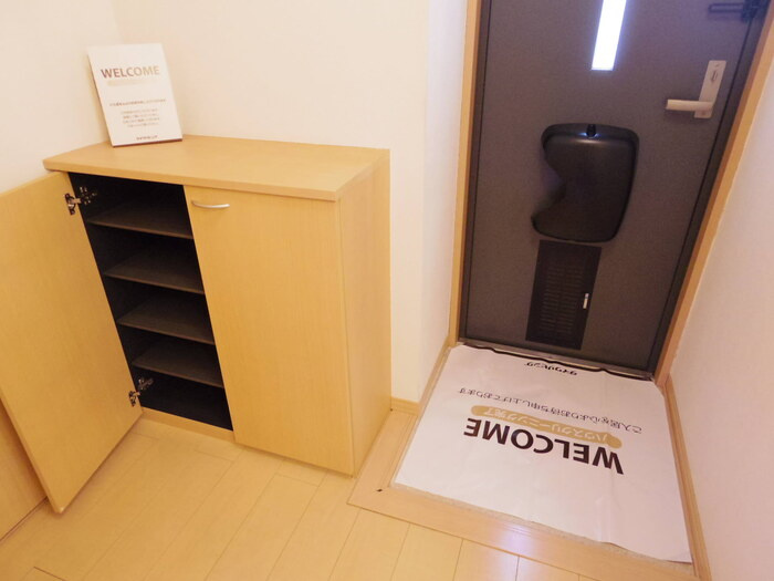 Brezzaの玄関