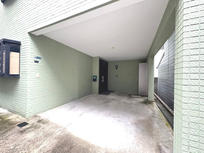 【駐車場】 | 豊中市西緑丘3丁目戸建