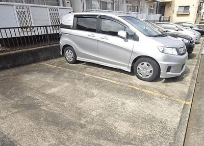 【駐車場】 | メゾン稲荷山
