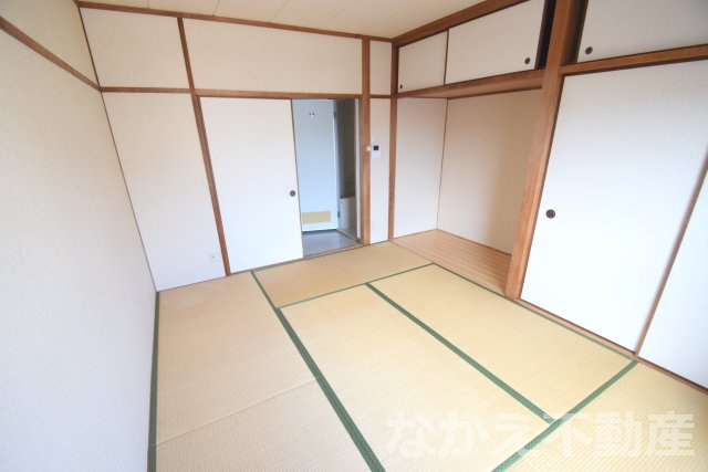 【居間・リビング】 | ゆったりとした居間です