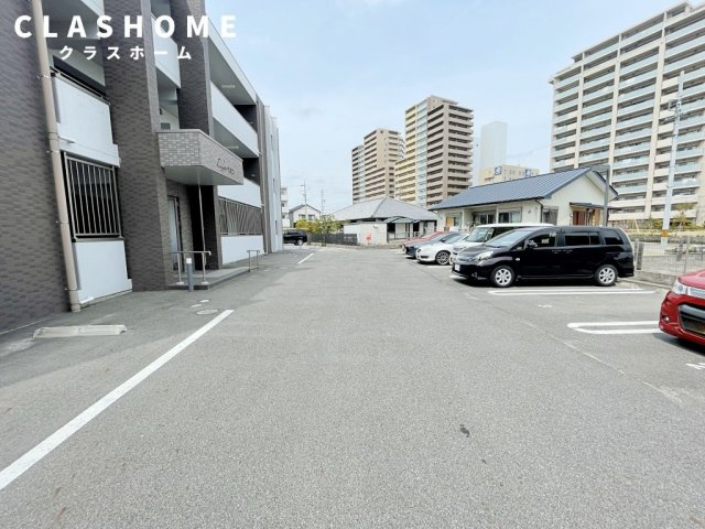 CIELO末広町の駐車場