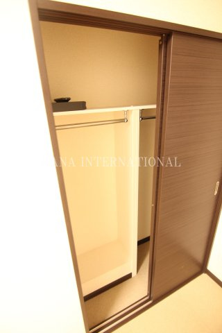 レオネクスト山崎　あずま橋の収納