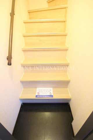 レオネクスト山崎　あずま橋の玄関