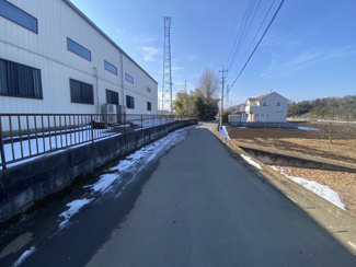 【前面道路含む現地写真】 | 狭山市柏原　資材置場用地　圏央狭山日高I.Cまで車で8分　敷地面積62.5坪