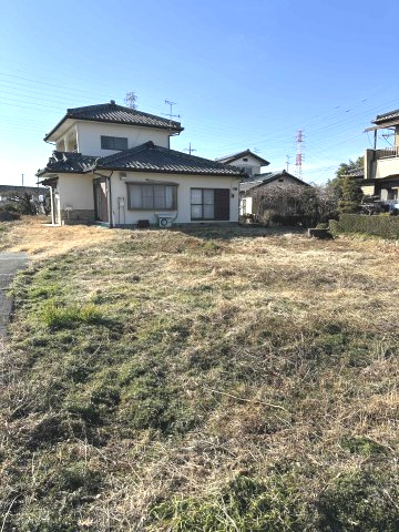 藤岡市岡之郷　中古700の駐車場