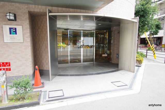 エステムコート新大阪3ステーションプラザ　仲介手数料無料のエントランス
