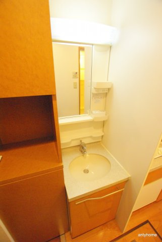 エステムコート新大阪3ステーションプラザ　仲介手数料無料の洗面所