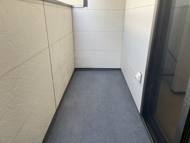 【バルコニー】