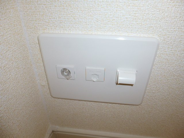 シェーンバッハ笹沖の設備|ＴＶジャック・電話モジュラー