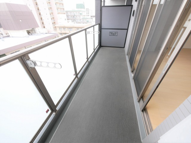 グランルージュ谷町六丁目のバルコニー
