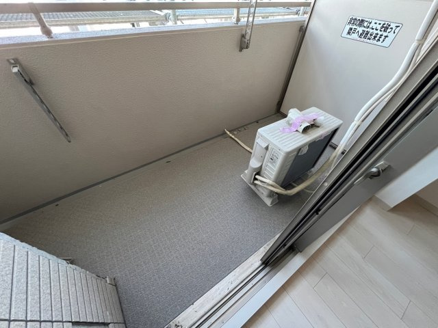 ウィルテラスなんば南（旧：サムティナンバ南）のバルコニー