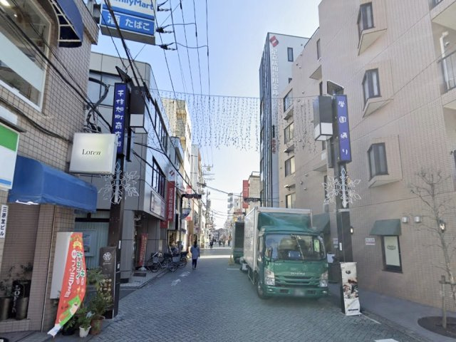 タカハシビルの周辺