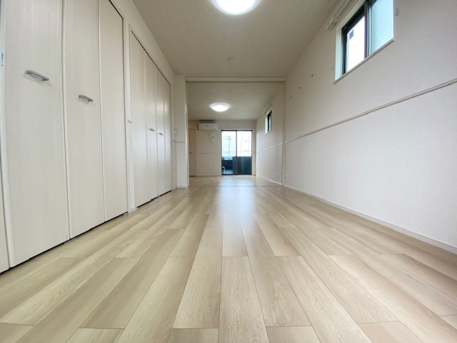 ポルチュラーカの洋室