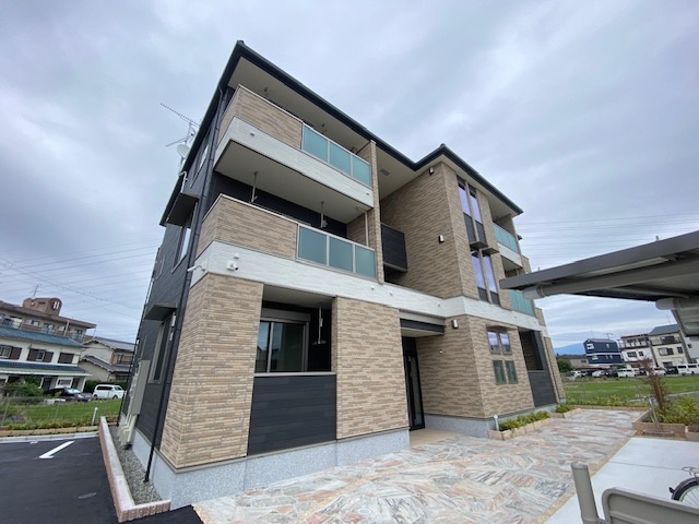 ポルチュラーカの外観