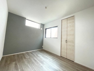 【洋室】 | 鳳中町8丁　新築戸建て | 個人の部屋や寝室として使える洋室です