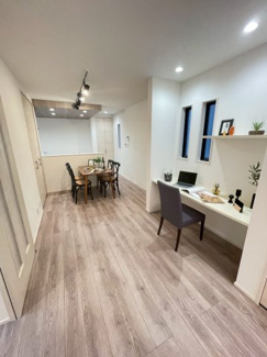 【居間・リビング】 | 鳳中町8丁　新築戸建て | ゆったりとしたリビングです