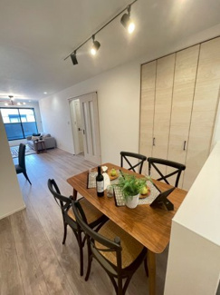 【居間・リビング】 | 鳳中町8丁　新築戸建て | キッチンからのリビングの展望です