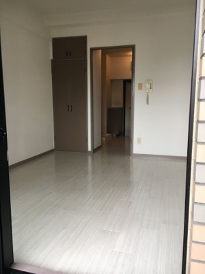 【居間・リビング】 | サンコーポ別府 | 別号室の写真になります。現況優先。