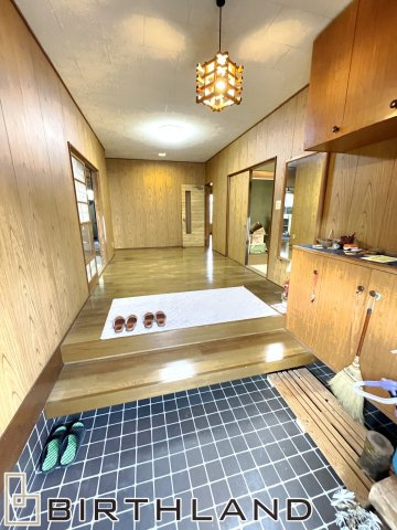 開成六丁目　中古戸建ての玄関