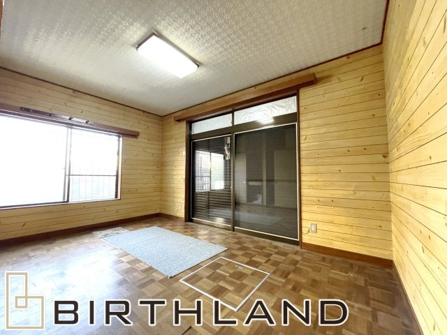 開成六丁目　中古戸建ての洋室